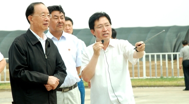 原中共中央書記處書記、中紀委副書記何勇視察我公司